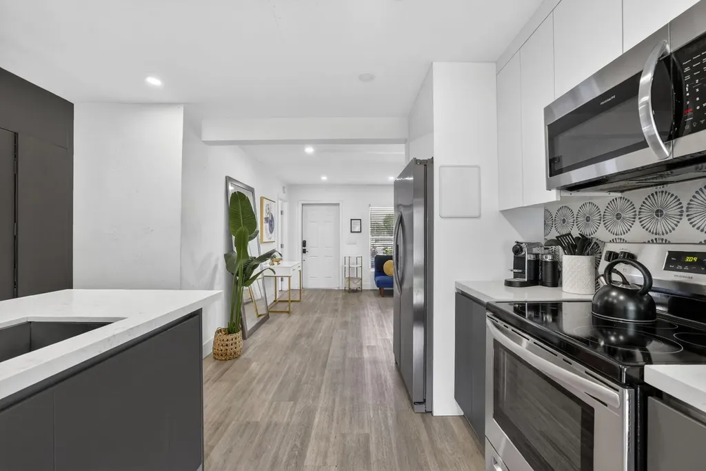 4601 NE 4th Avenue Fort Lauderdale FL 33334