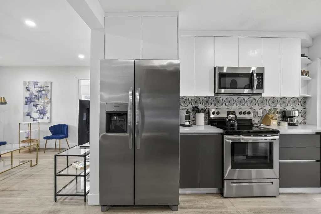4601 NE 4th Avenue Fort Lauderdale FL 33334