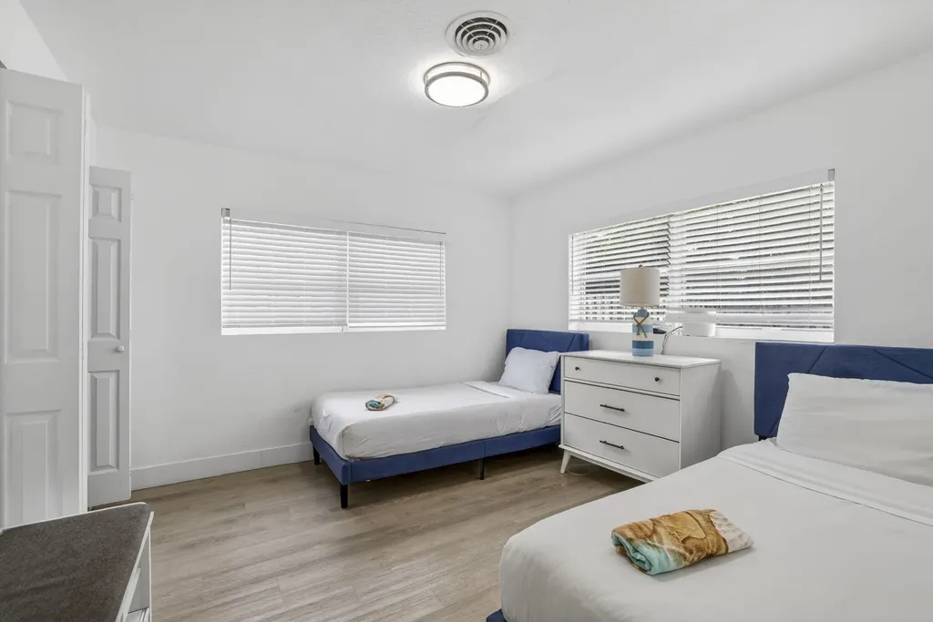 4601 NE 4th Avenue Fort Lauderdale FL 33334