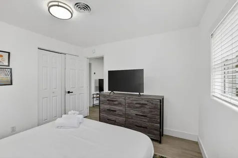 4601 NE 4th Avenue Fort Lauderdale FL 33334