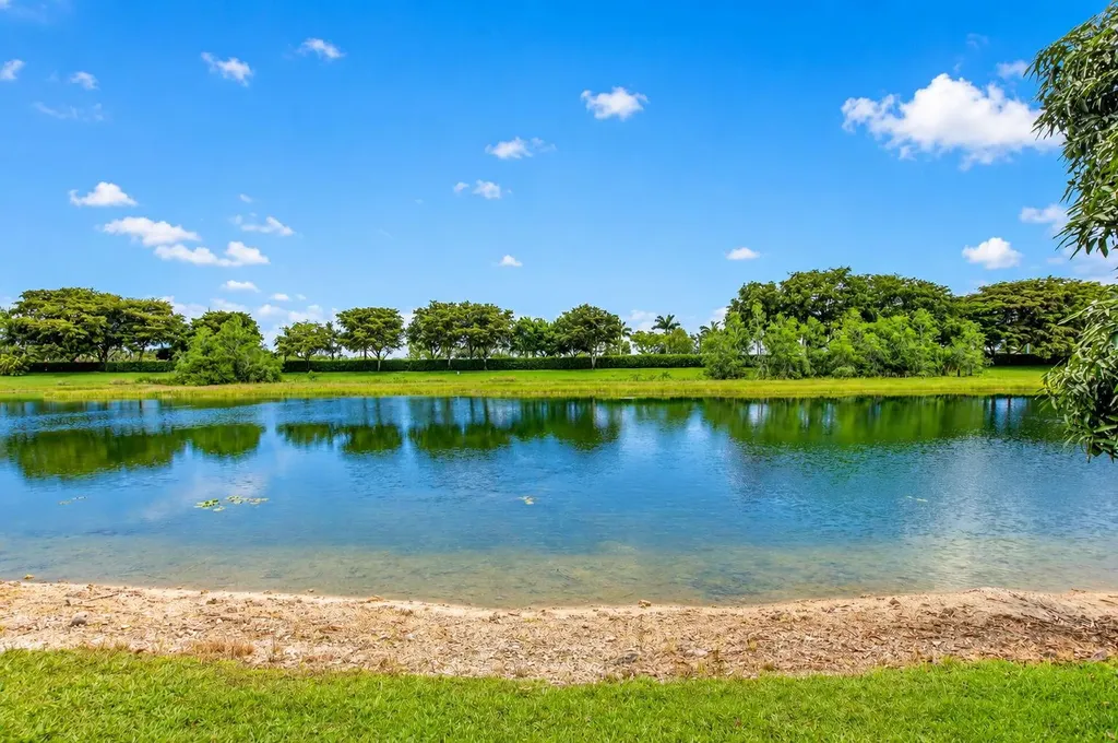 21166 Falls Ridge Way Boca Raton FL 33428