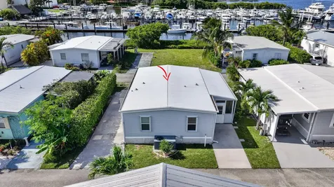 65 Relaxed Circle Hypoluxo FL 33462