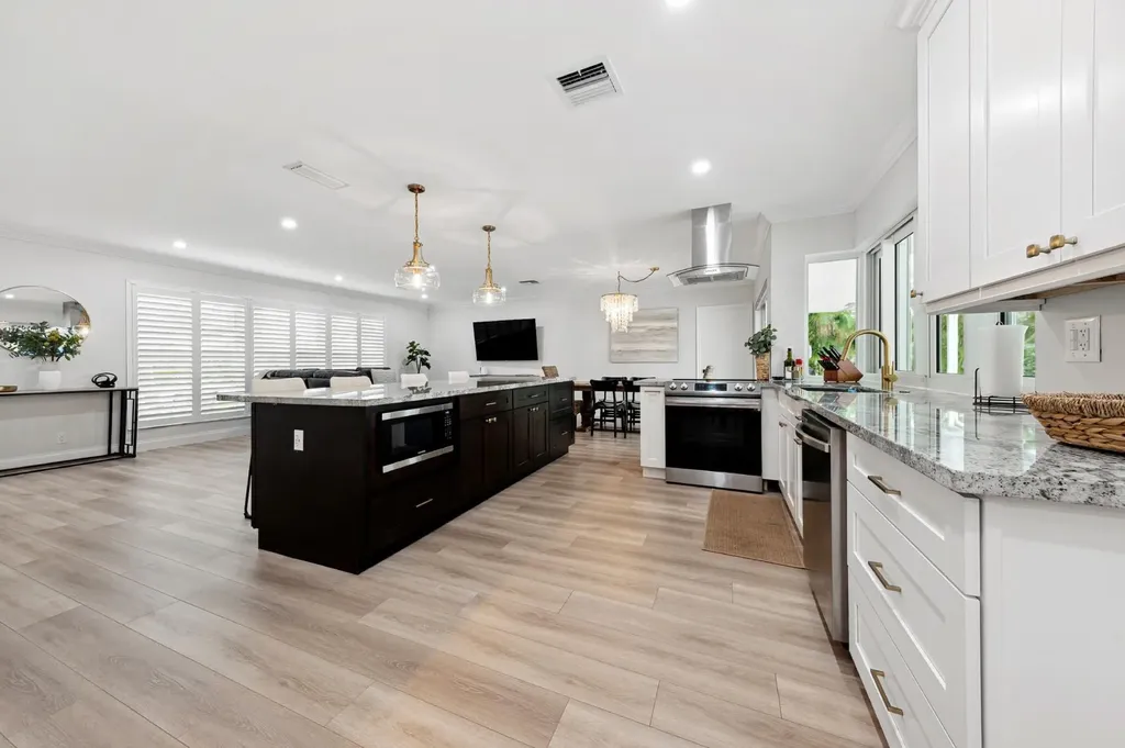6241 NE 19th Terrace Fort Lauderdale FL 33308