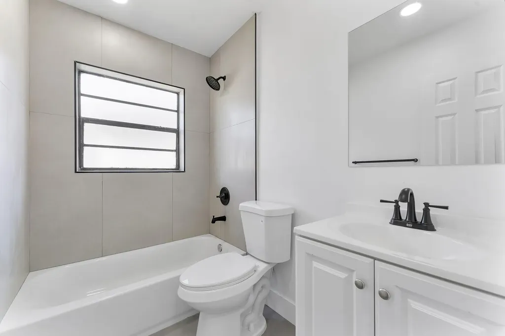 481 NW 2nd Terrace Deerfield Beach FL 33441