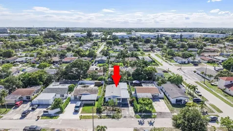 481 NW 2nd Terrace Deerfield Beach FL 33441