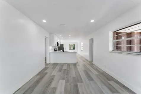 481 NW 2nd Terrace Deerfield Beach FL 33441