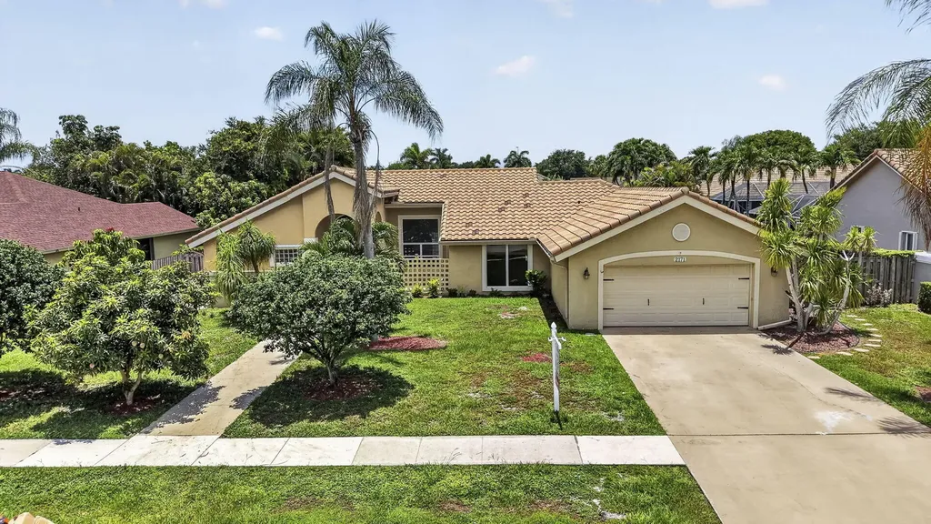 2171 Amesbury Circle Wellington FL 33414