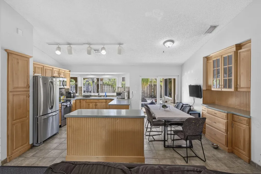 2171 Amesbury Circle Wellington FL 33414