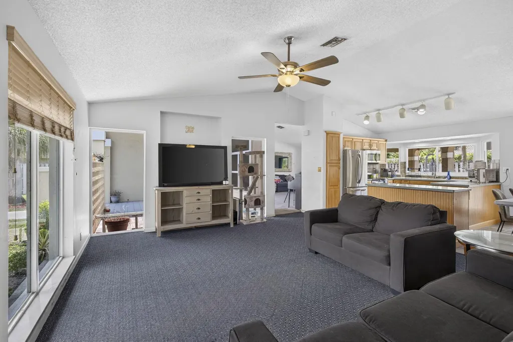 2171 Amesbury Circle Wellington FL 33414