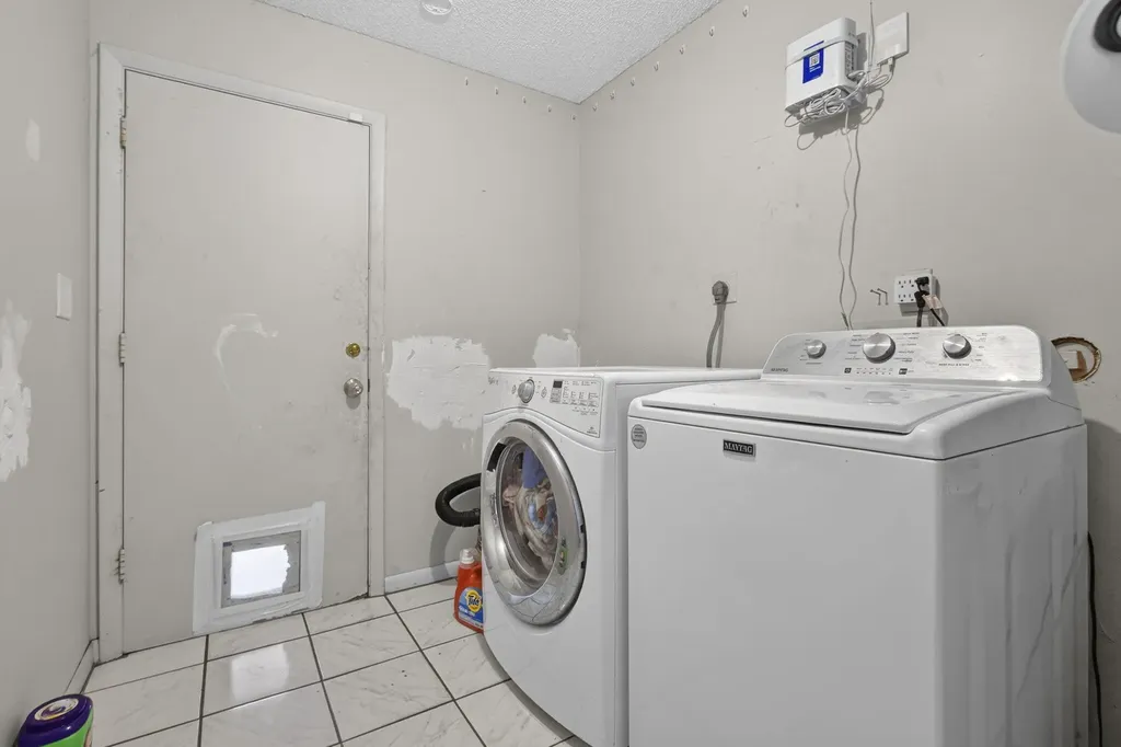2171 Amesbury Circle Wellington FL 33414