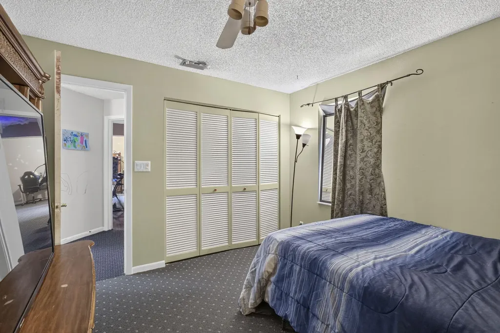 2171 Amesbury Circle Wellington FL 33414