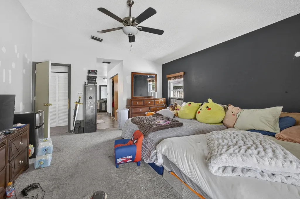 2171 Amesbury Circle Wellington FL 33414