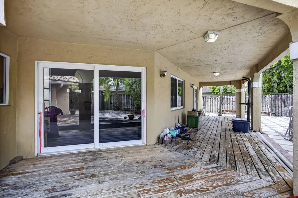 2171 Amesbury Circle Wellington FL 33414