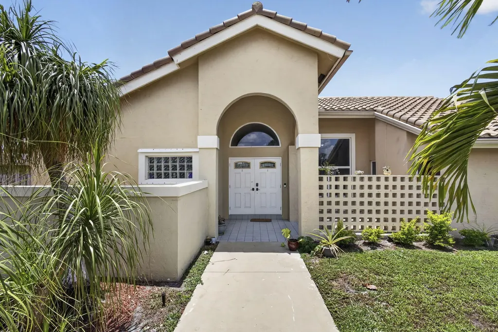 2171 Amesbury Circle Wellington FL 33414