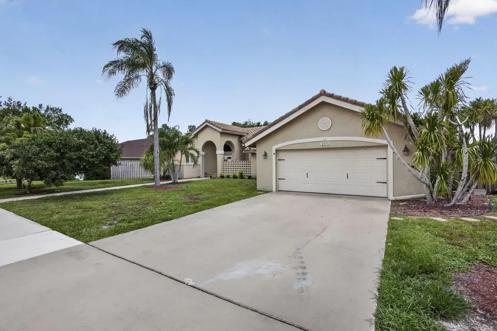 2171 Amesbury Circle Wellington FL 33414