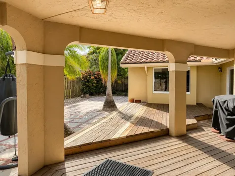 2171 Amesbury Circle Wellington FL 33414