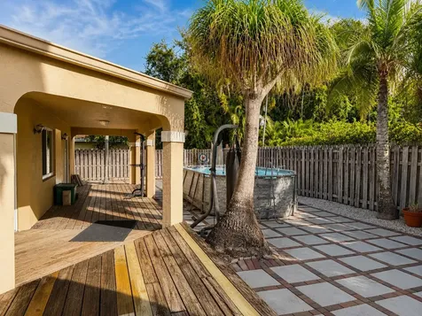 2171 Amesbury Circle Wellington FL 33414