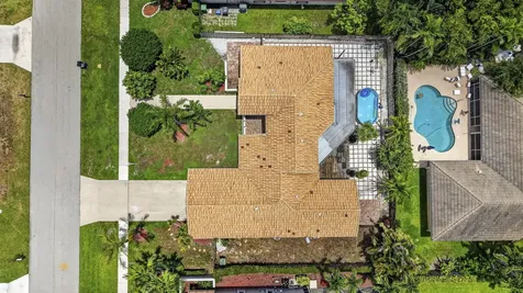 2171 Amesbury Circle Wellington FL 33414