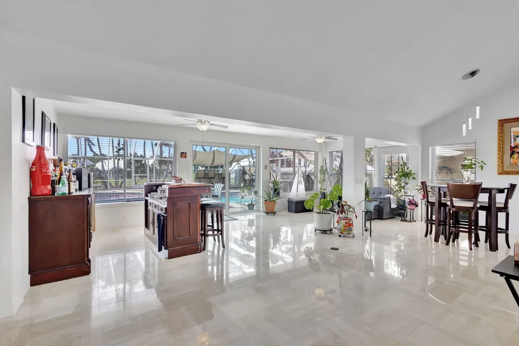 2354 Saratoga Bay Drive West Palm Beach FL 33409