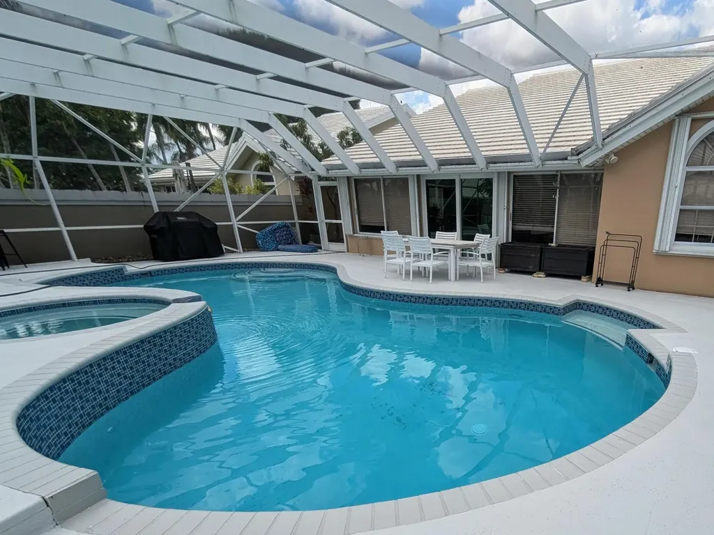 2354 Saratoga Bay Drive West Palm Beach FL 33409