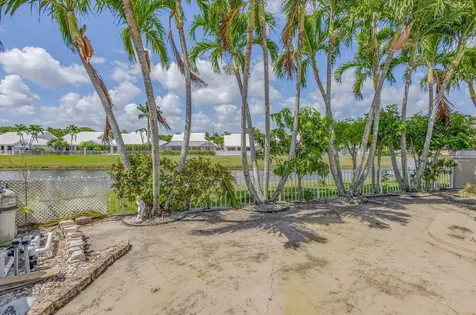 2354 Saratoga Bay Drive West Palm Beach FL 33409