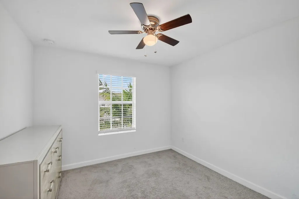 4325 Pond Lily Lane Lake Worth FL 33467