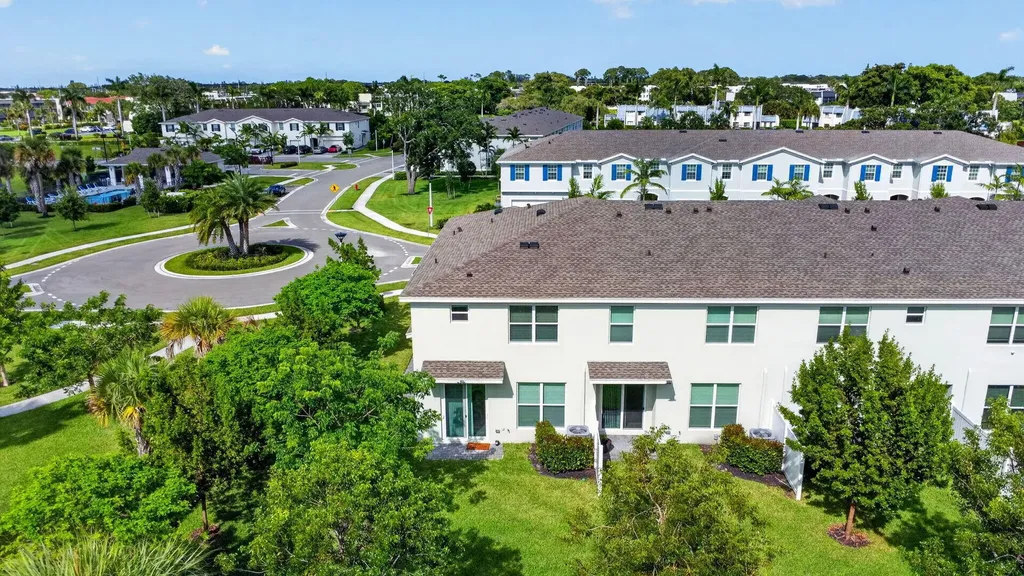 4325 Pond Lily Lane Lake Worth FL 33467