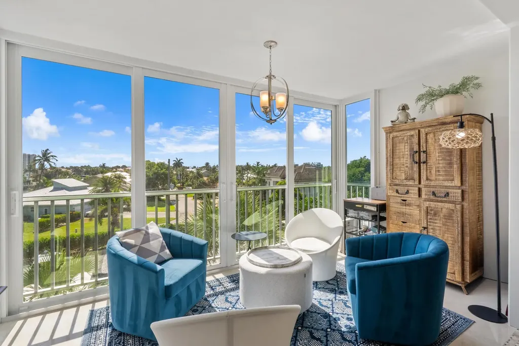 930 Dogwood Drive Delray Beach FL 33483