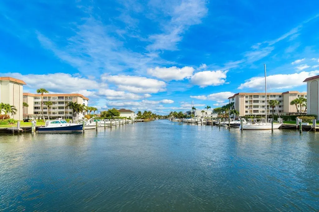 930 Dogwood Drive Delray Beach FL 33483