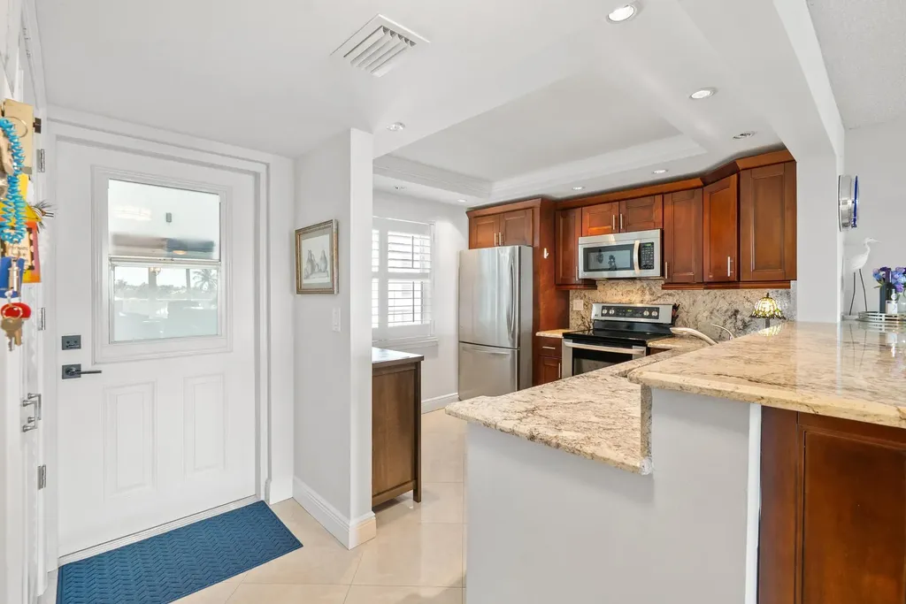 930 Dogwood Drive Delray Beach FL 33483