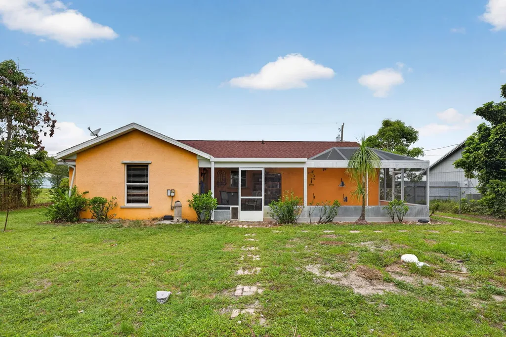 1314 SW Bellevue Avenue Port St Lucie FL 34953