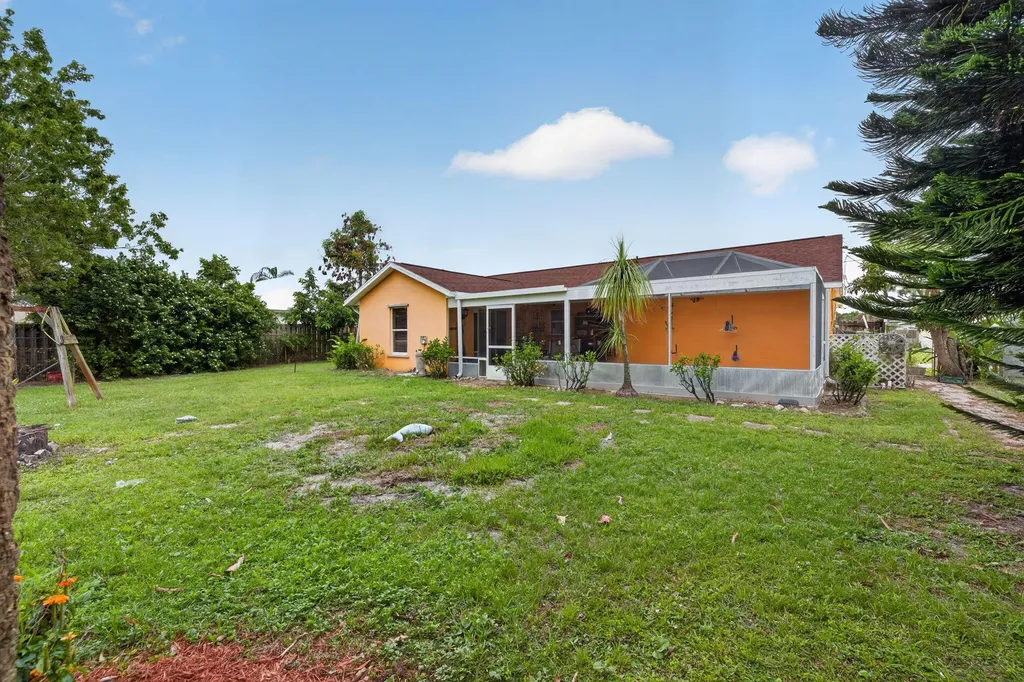 1314 SW Bellevue Avenue Port St Lucie FL 34953