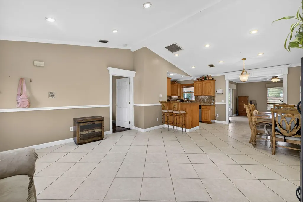 1314 SW Bellevue Avenue Port St Lucie FL 34953