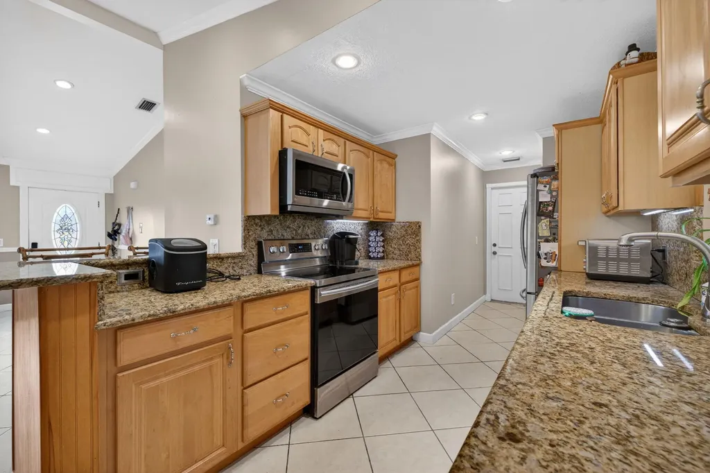 1314 SW Bellevue Avenue Port St Lucie FL 34953