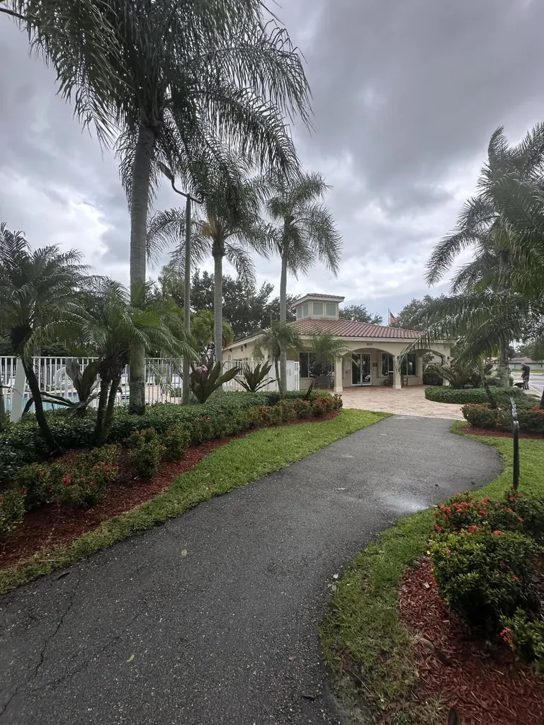 8202 White Rock Circle Boynton Beach FL 33436