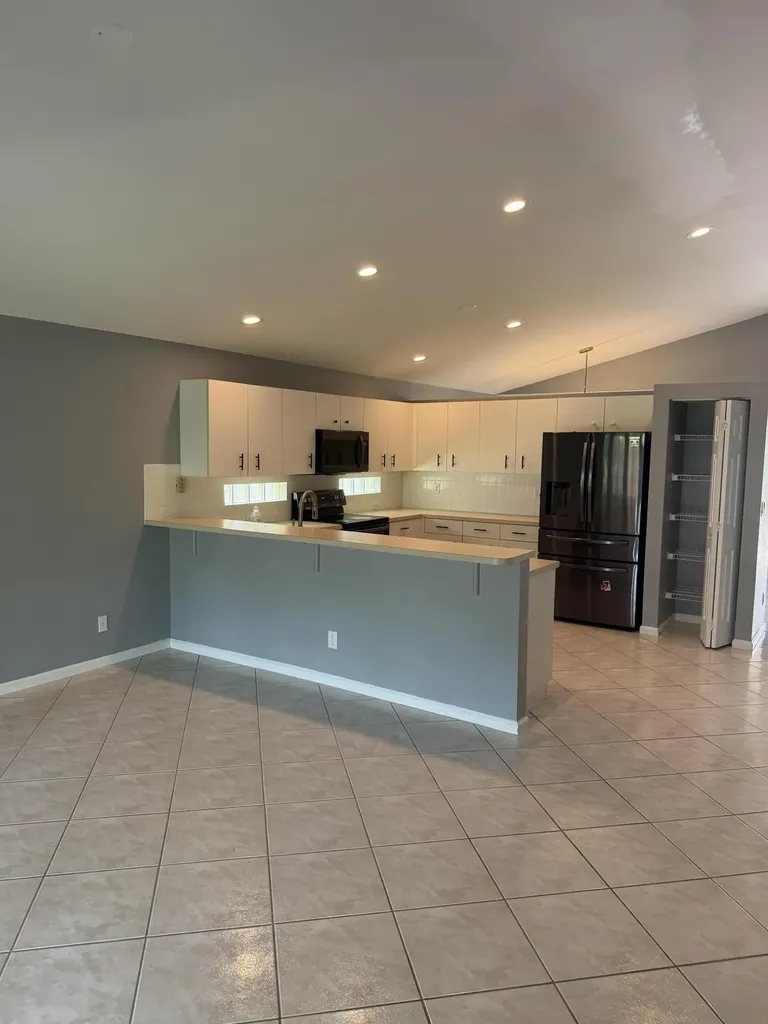 8202 White Rock Circle Boynton Beach FL 33436