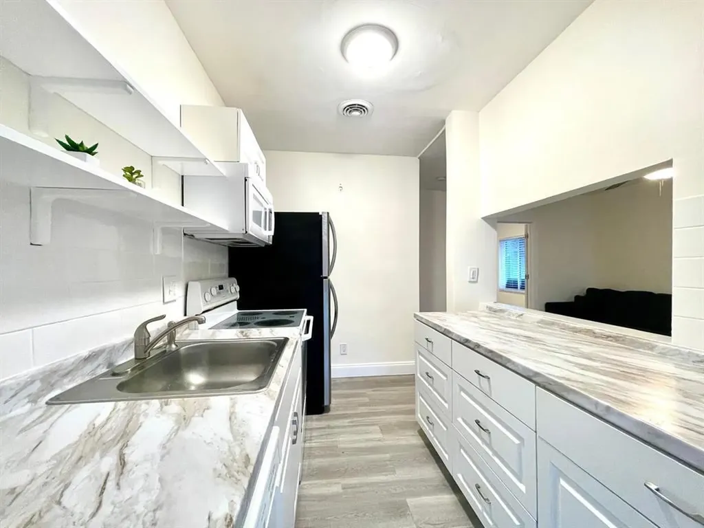 828 NE 17th Avenue Fort Lauderdale FL 33304