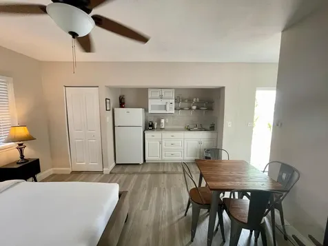 828 NE 17th Avenue Fort Lauderdale FL 33304
