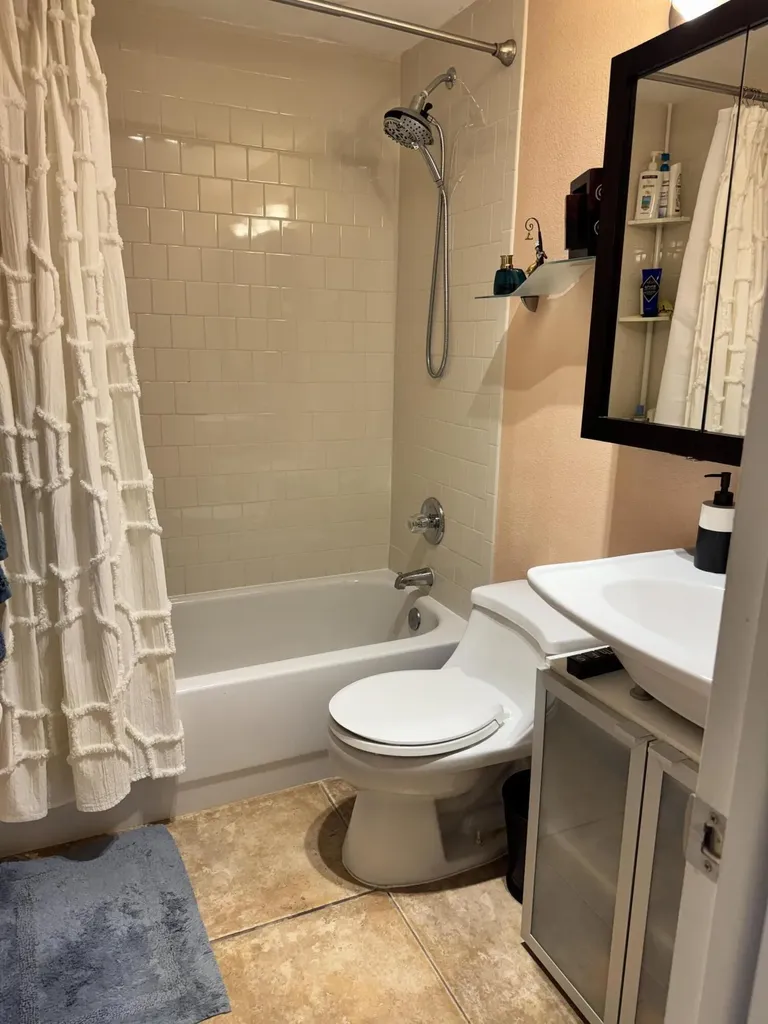2160 NE 56th Court Fort Lauderdale FL 33308