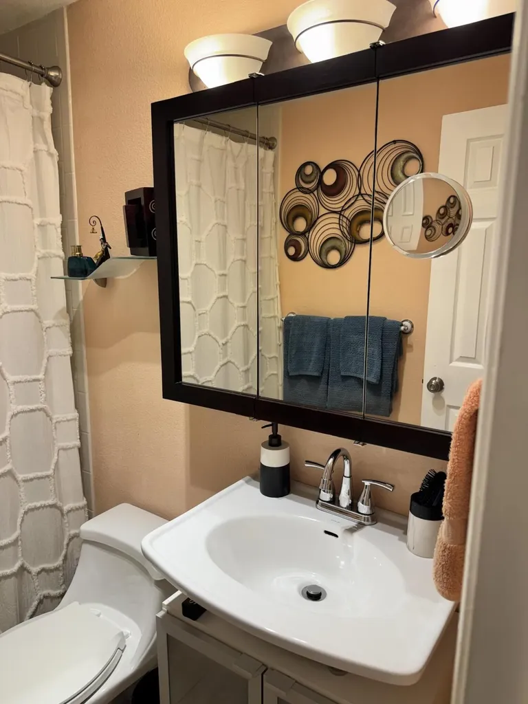 2160 NE 56th Court Fort Lauderdale FL 33308