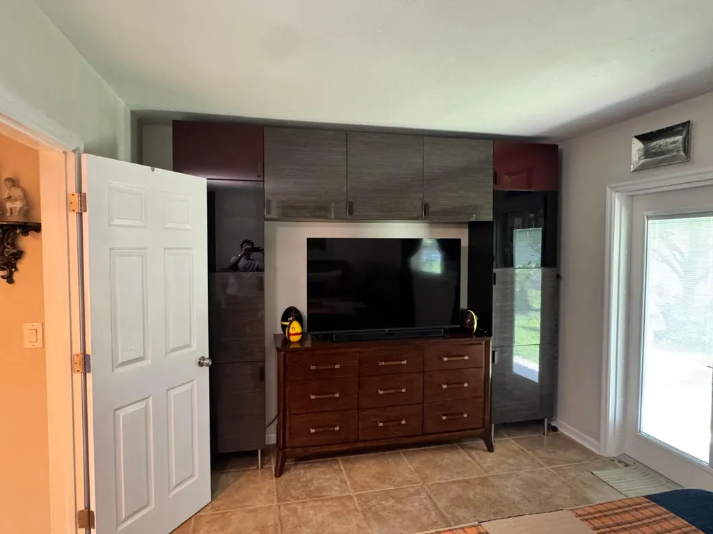 2160 NE 56th Court Fort Lauderdale FL 33308