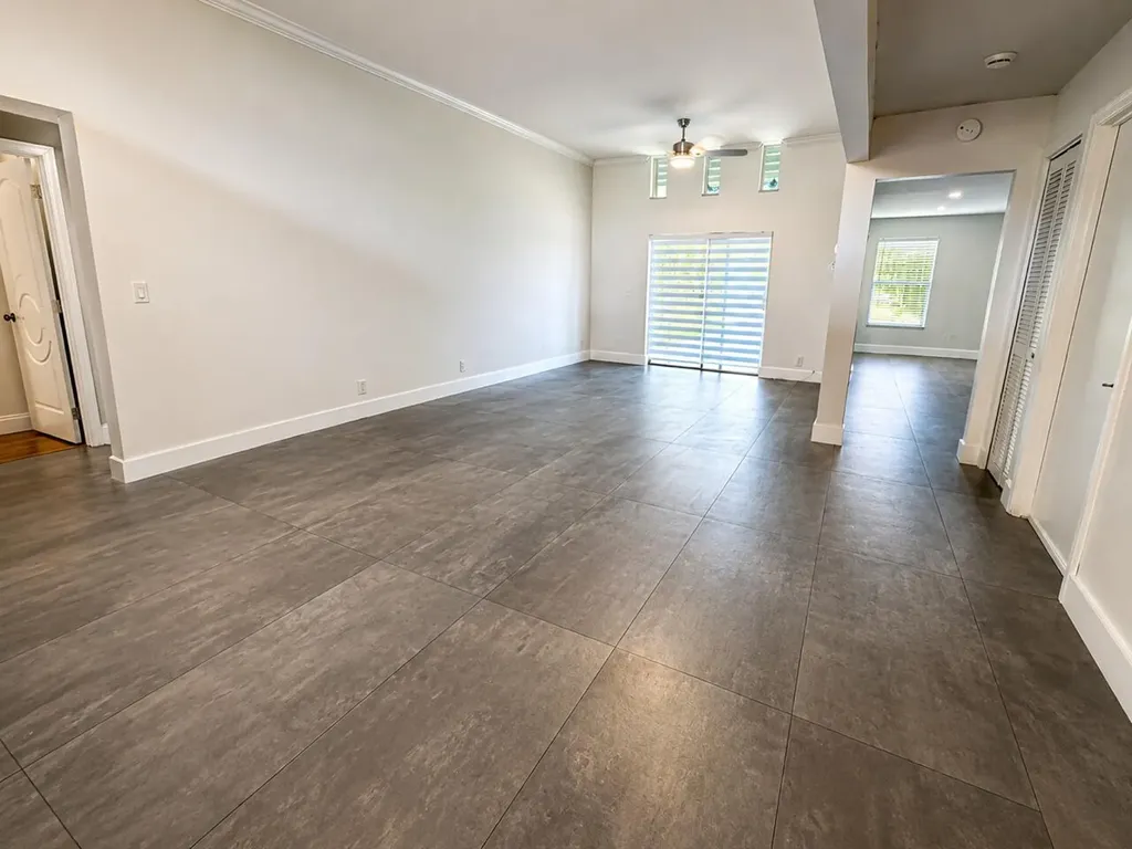 4683 NW 99th Terrace Sunrise FL 33351