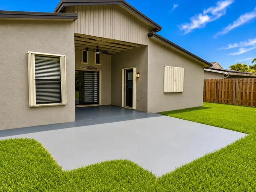 4683 NW 99th Terrace Sunrise FL 33351