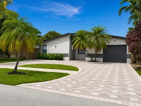 4683 NW 99th Terrace Sunrise FL 33351