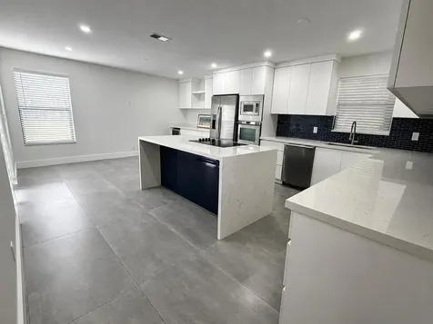 4683 NW 99th Terrace Sunrise FL 33351