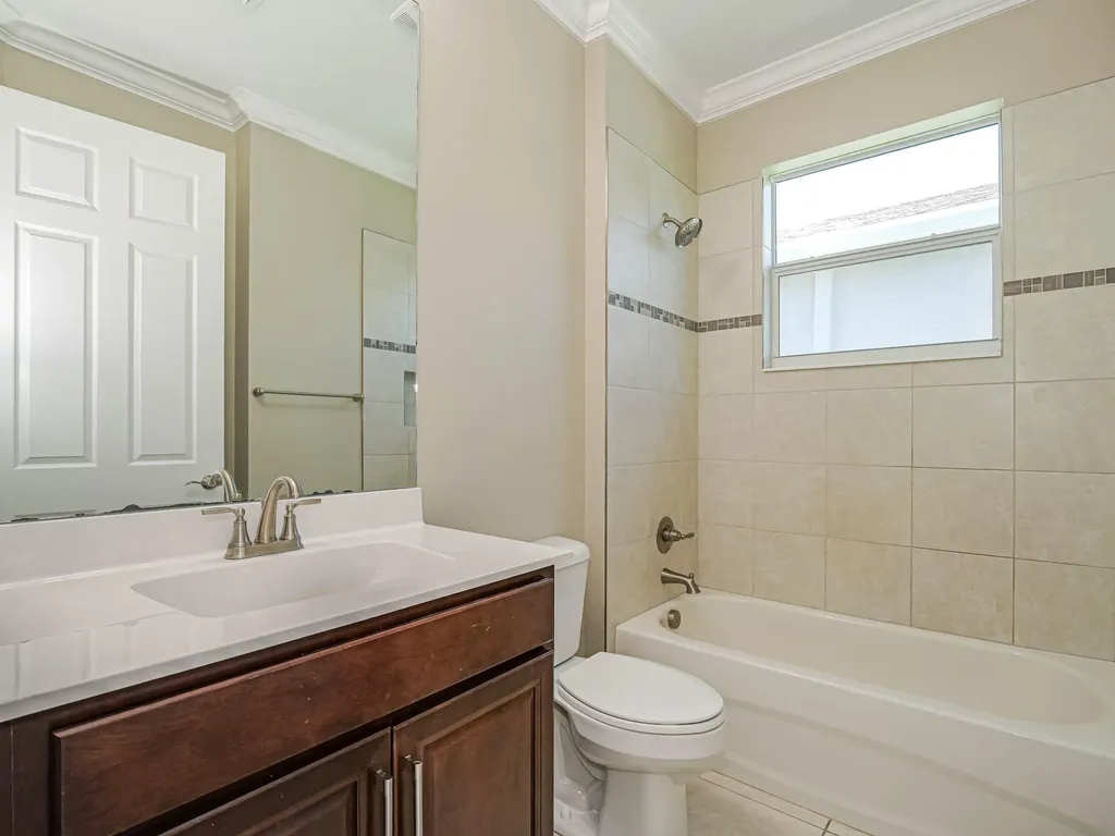 2529 Bella Vista Circle Vero Beach FL 32966