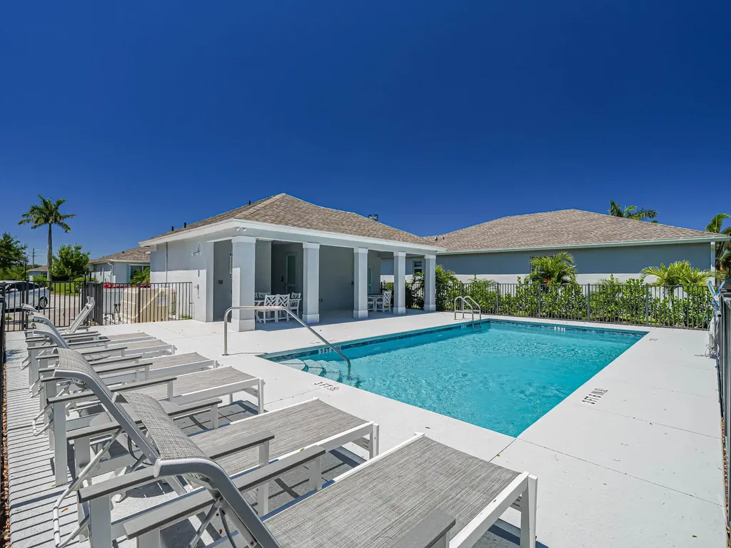 2529 Bella Vista Circle Vero Beach FL 32966