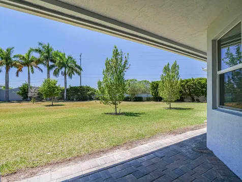 2529 Bella Vista Circle Vero Beach FL 32966