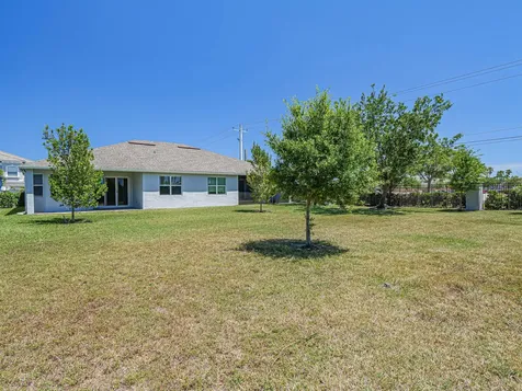 2529 Bella Vista Circle Vero Beach FL 32966