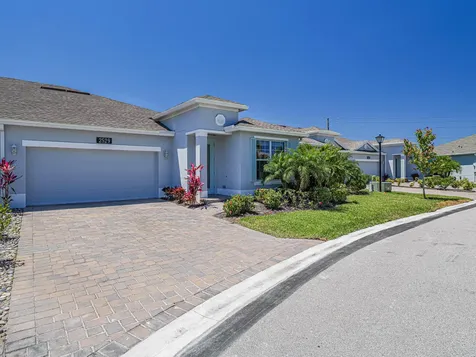 2529 Bella Vista Circle Vero Beach FL 32966